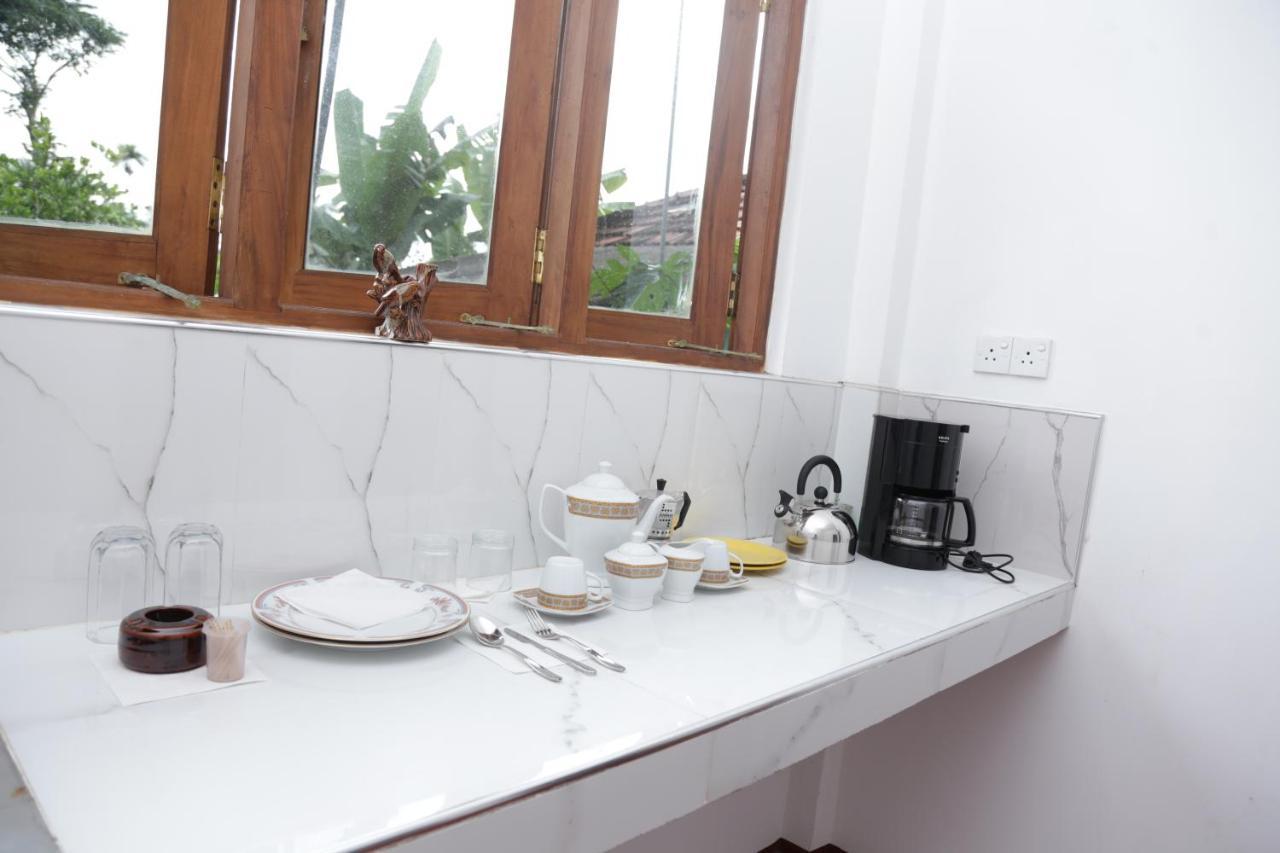Bed and Breakfast Vivid Lanka Bentota Esterno foto