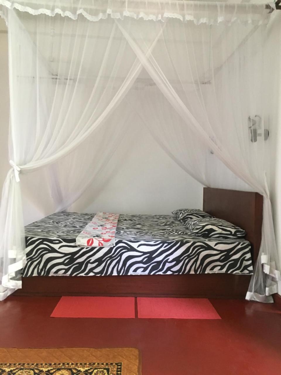 Bed and Breakfast Vivid Lanka Bentota Esterno foto