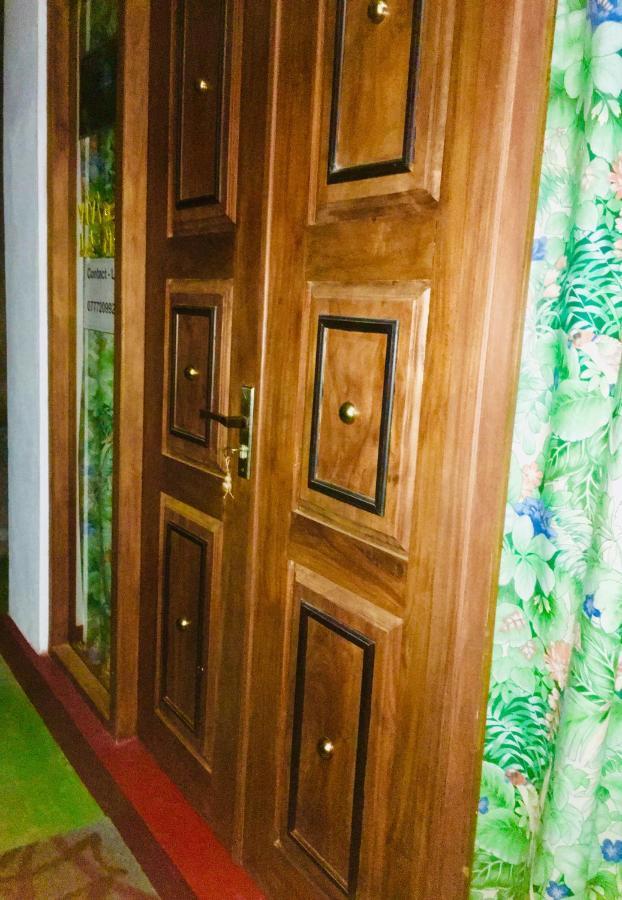 Bed and Breakfast Vivid Lanka Bentota Esterno foto